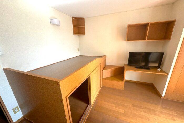 レオパレストゥクトゥク