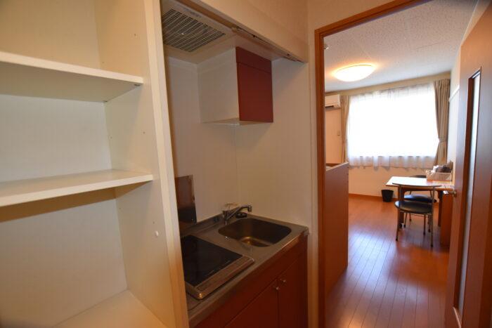 レオパレス寄子（女性）